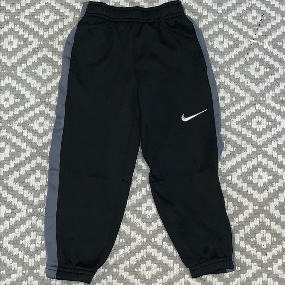 Nike joggers